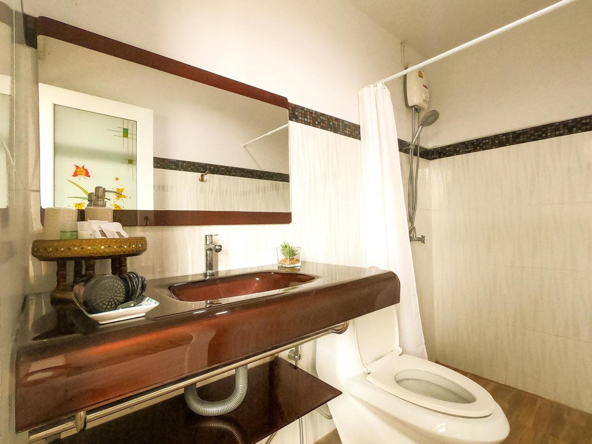 Hotela Boutique Resort Suphan Buri Bagian luar foto