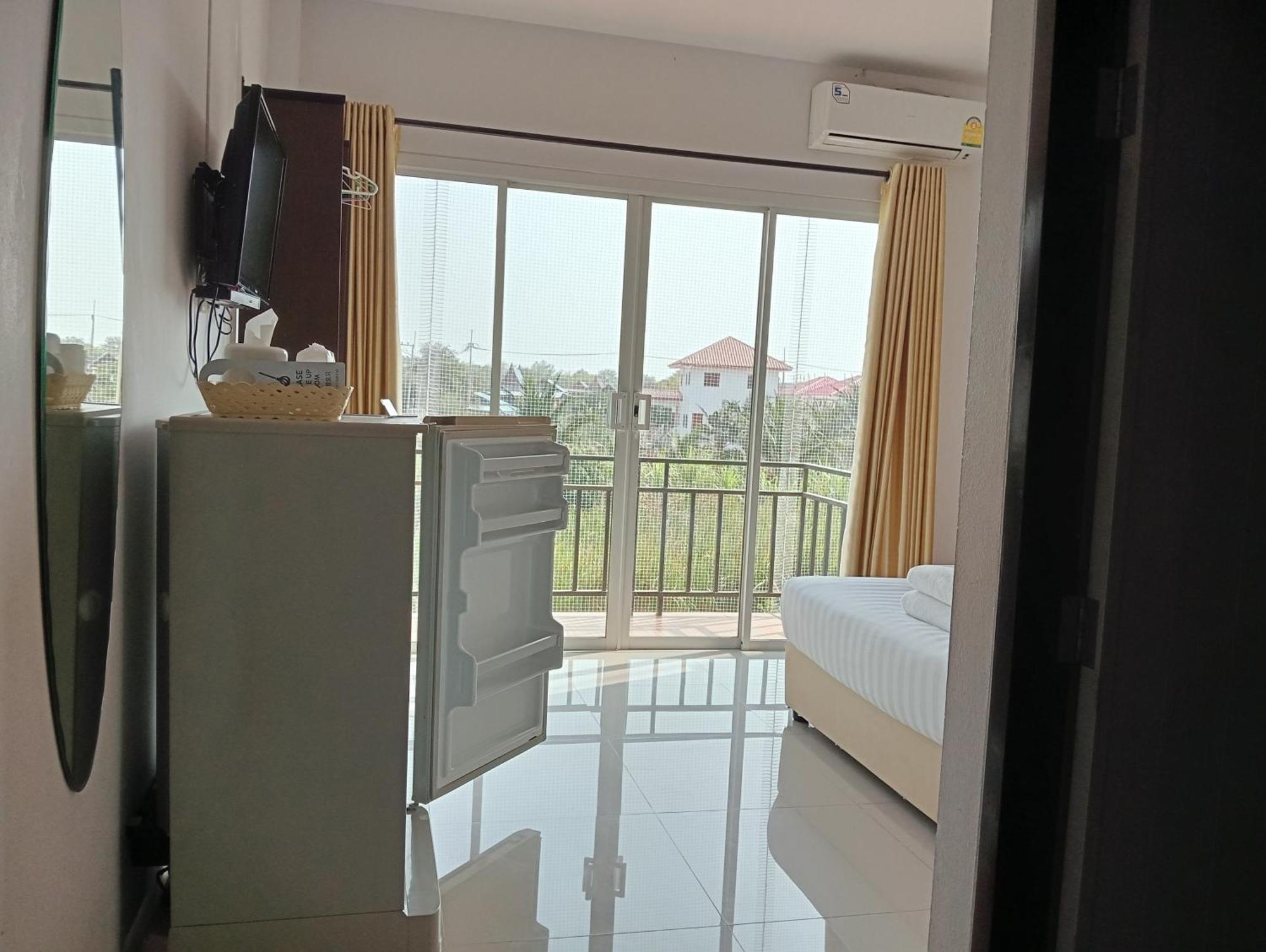 Hotela Boutique Resort Suphan Buri Bagian luar foto