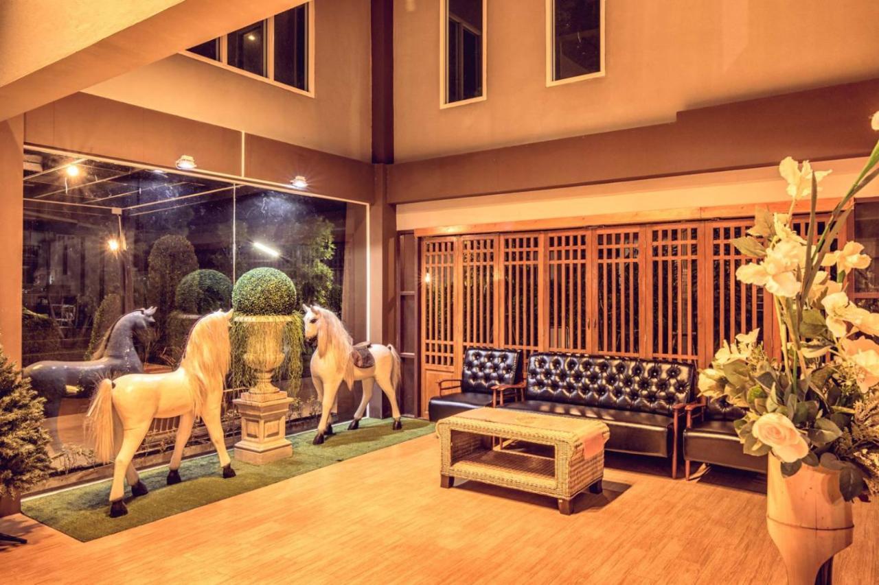 Hotela Boutique Resort Suphan Buri Bagian luar foto