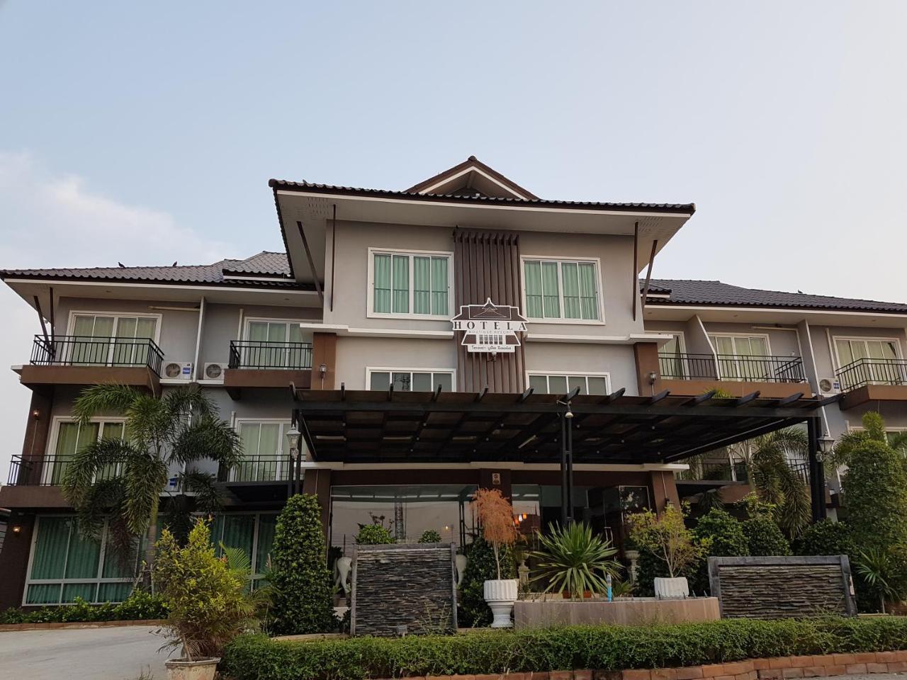 Hotela Boutique Resort Suphan Buri Bagian luar foto